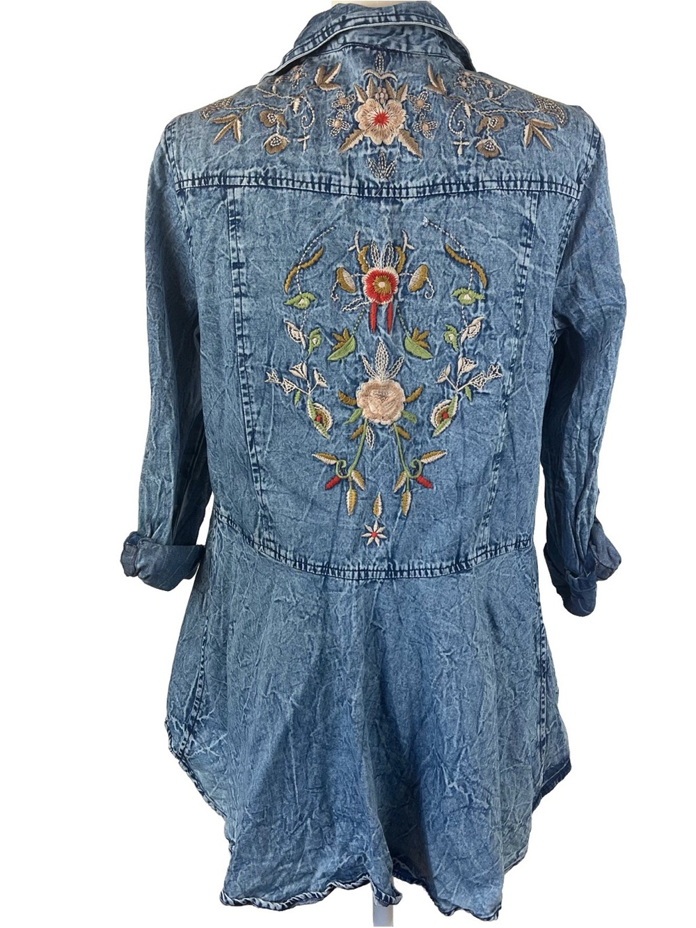 Nostalgia Y2K Embroidered Floral Denim Button Up High Low Cotton Top Size Medium
